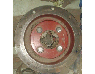 Блок сателлитов бортового редуктора с шестернями 4 сателлита